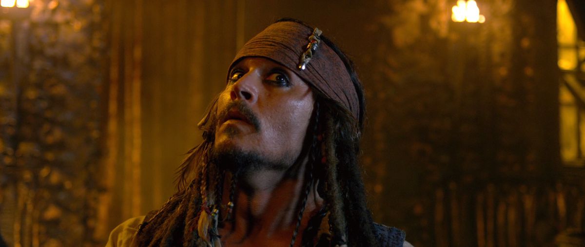 pirates 4: jack sparrow looks up in a funny way in on stranger tides
